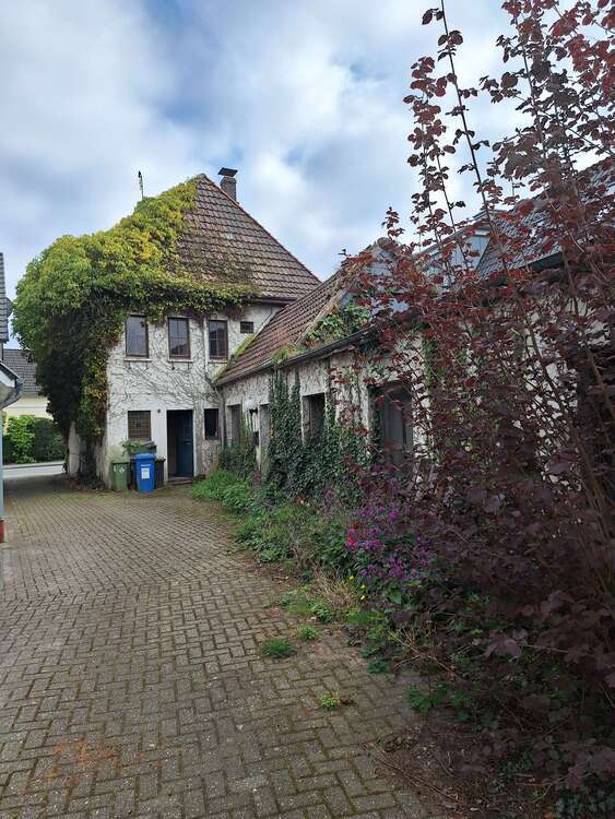 Grundstück zu verkaufen in Oldenburg 379.000 € 588 m²