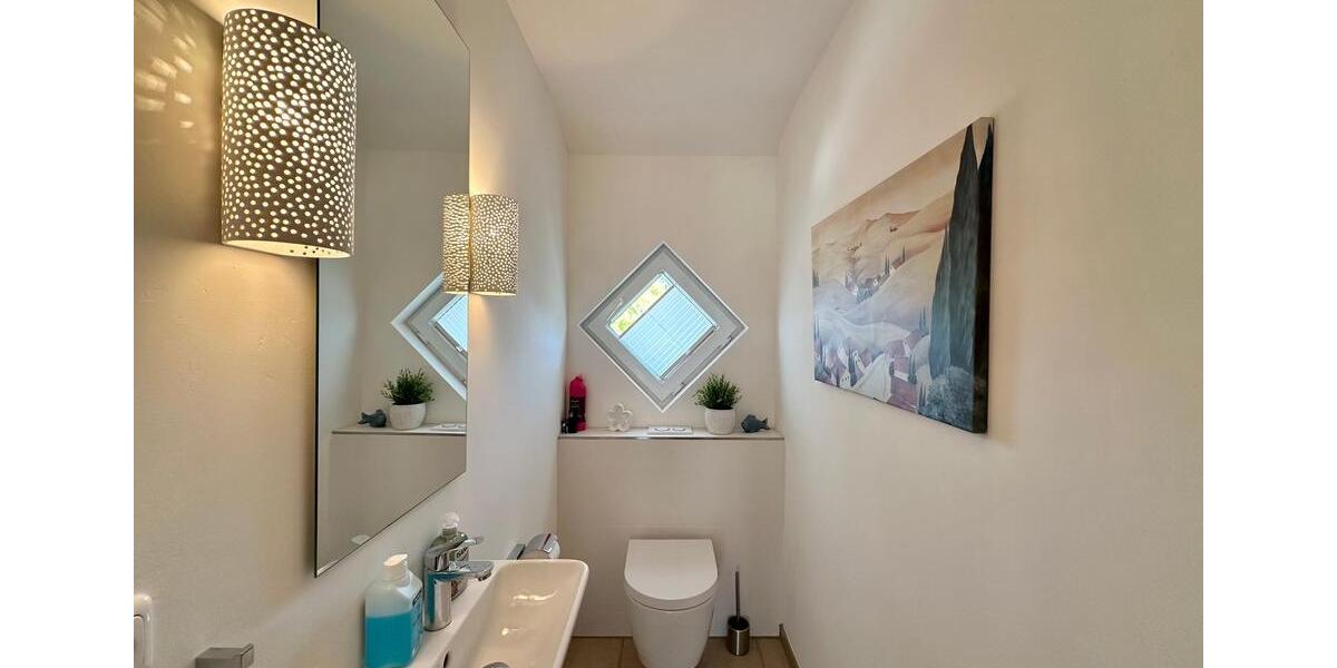 Dachgeschoßwohnung Westerstede - 3 Zimmer, 98 m&sup2;, 900&euro; | Angebot:26599586