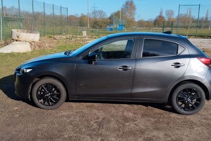 Mazda 2 17.000 km 15.950 &euro; Oldenburg 26125