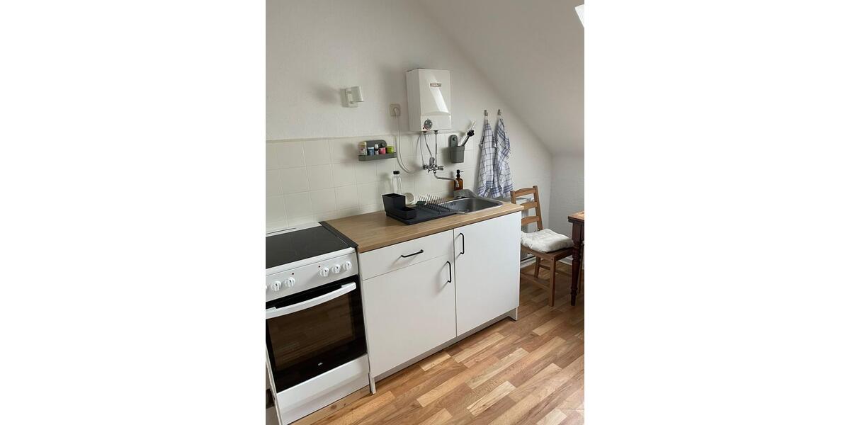 Dachgeschoßwohnung Oldenburg Eversten - 2.5 Zimmer, 58 m&sup2;, 800&euro; | Angebot:26268007