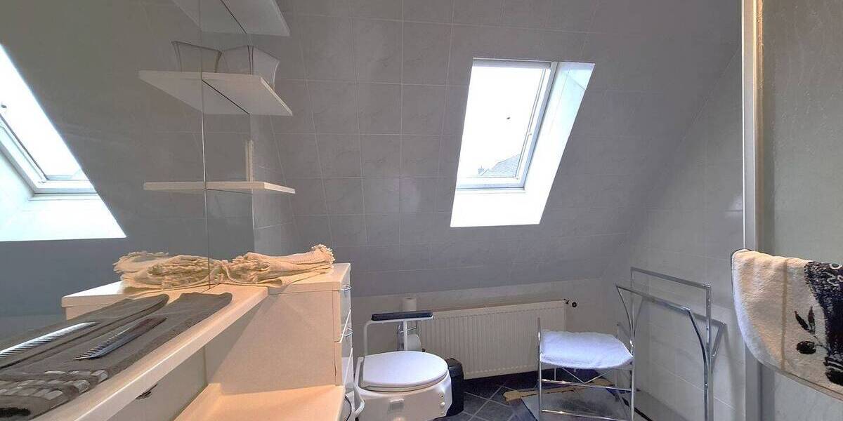Einfamilienhaus Berne Ranzenbüttel - 7 Zimmer, 205 m&sup2;, 256.000&euro; | Angebot:26568908