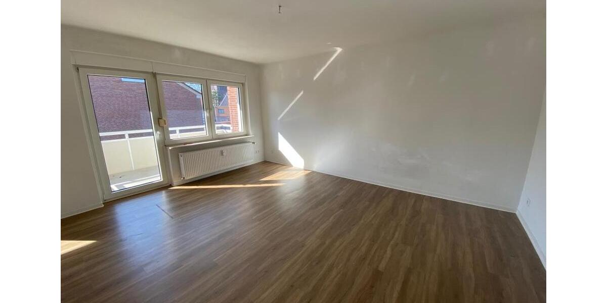 Etagenwohnung Oldenburg Ziegelhof - 2 Zimmer, 72 m&sup2;, 699&euro; | Angebot:25721756