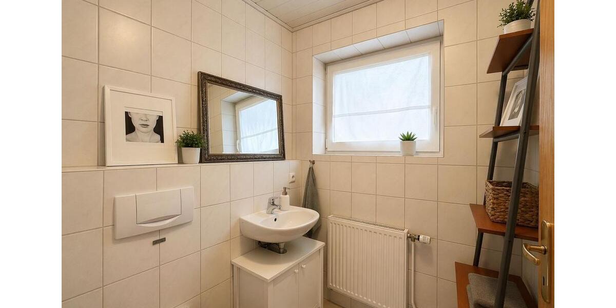 Doppelhaushälfte Westerstede - 4 Zimmer, 120 m&sup2;, 1.250&euro; | Angebot:26162352