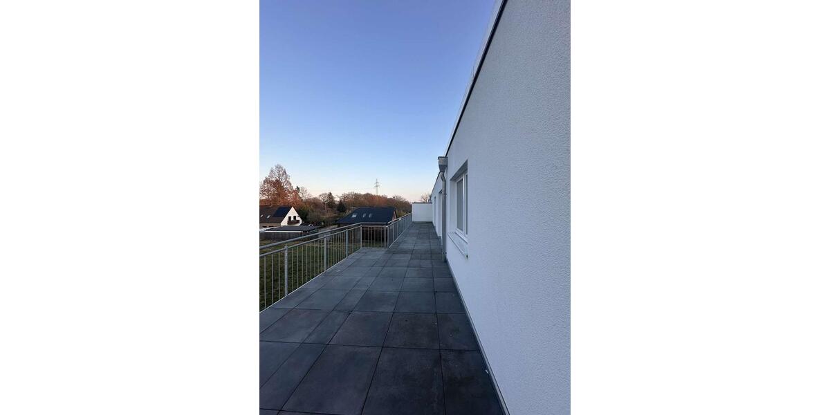 Dachgeschoßwohnung Oldenburg Drielaker-Moor - 3 Zimmer, 128 m&sup2;, 1.300&euro; | Angebot:26006646