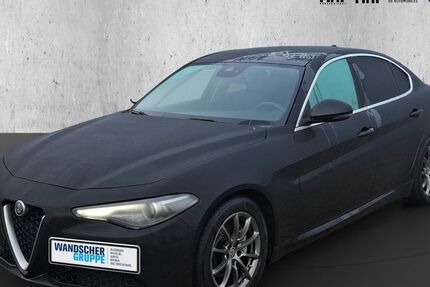 Alfa Romeo Giulia 98.738 km 21.490 &euro; Oldenburg 26135
