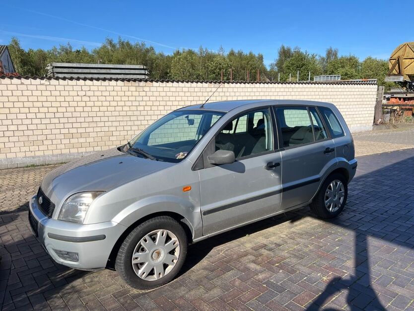 Ford Fusion 175.600 km 666 € Neuenkirchen 28790