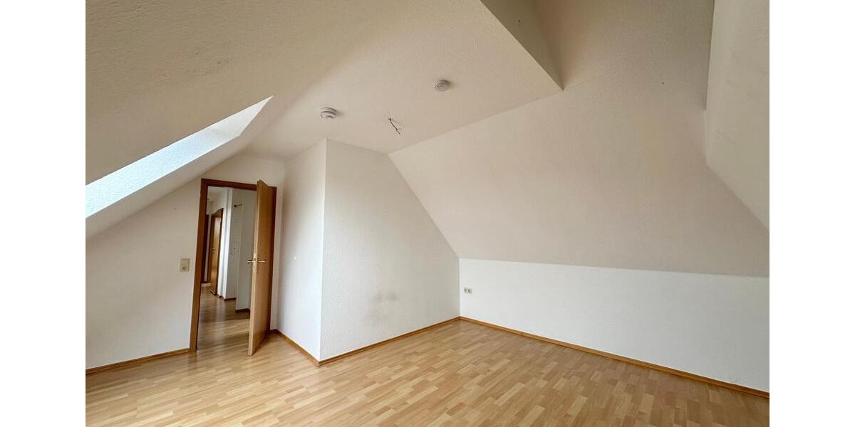 Dachgeschoßwohnung Edewecht - 2 Zimmer, 57 m&sup2;, 590&euro; | Angebot:26444280
