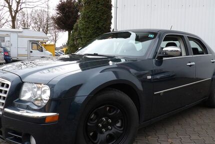 Chrysler 300C 73.980 km 16.790 &euro; Garrel 49681