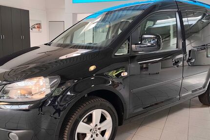 VW Caddy 171.900 km 10.690 &euro; Varel 26316