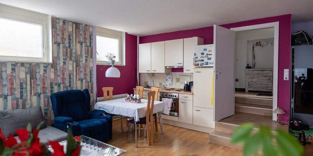 *** 3 WE - 1 WE frei - 2 vermietet - BELIEBTE LAGE in GUTER NACHBARSCHAFT *** 7 zimmer