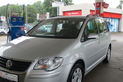 VW Touran 115.969 km 7.490 &euro; Oldenburg 26133