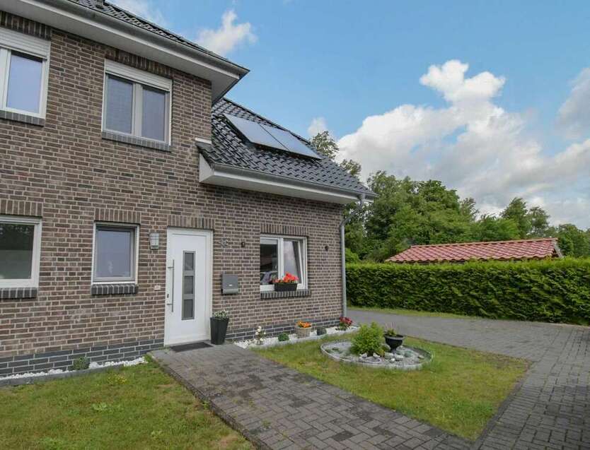 Wohnung zum Mieten in Edewecht 990 € 114 m²