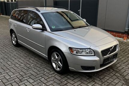 Volvo V50 329.600 km 2.890 &euro; Hude 27798