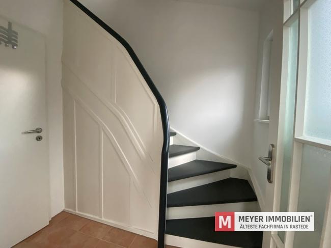 Praxisgebäude mit ELW in Rastede-Wahnbek zu vermieten (Obj.-Nr.: 6577) zimmer