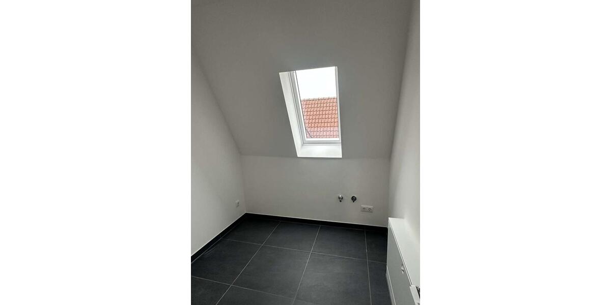 Etagenwohnung Oldenburg Drielaker-Moor - 2 Zimmer, 109 m&sup2;, 1.360&euro; | Angebot:23390146