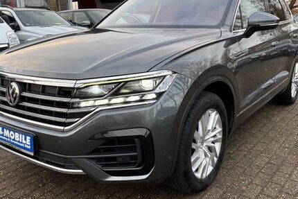 VW Touareg 156.200 km 26.999 &euro; Oldenburg 26129