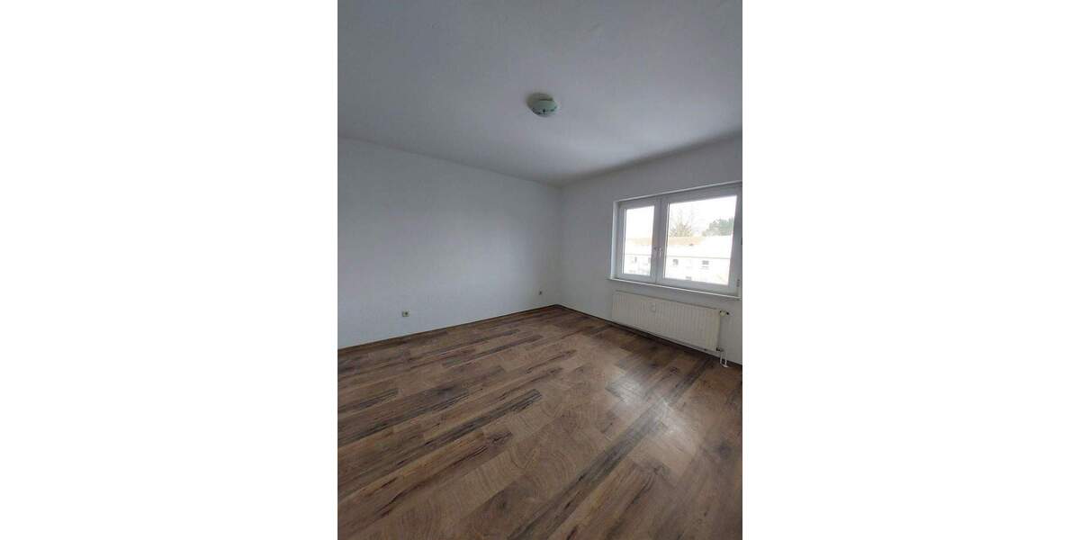 Etagenwohnung Brake - 3 Zimmer, 68 m&sup2;, 490&euro; | Angebot:26797077