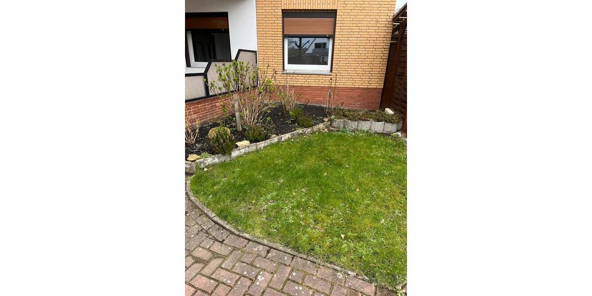 Erdgeschoßwohnung Delmenhorst - 3 Zimmer, 90 m&sup2;, 1.100&euro; | Angebot:26183824