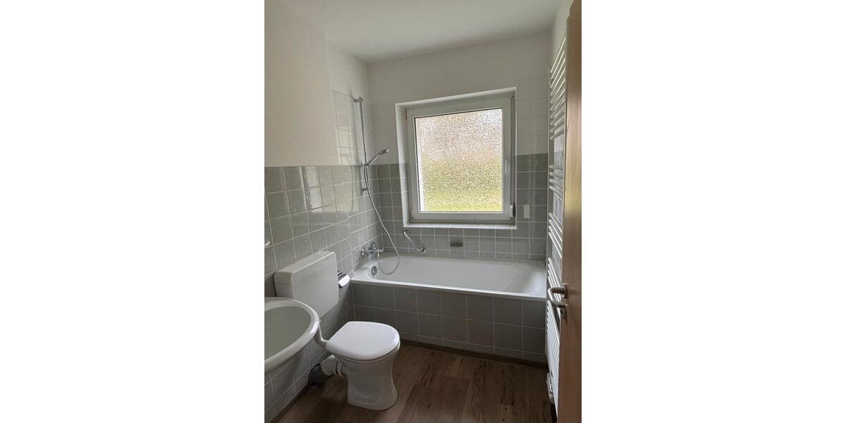 Hochparterre Bad Zwischenahn - 3 Zimmer, 66 m&sup2;, 409&euro; | Angebot:26346360