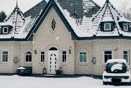 Einfamilienhaus mit Schlossflair 7 zimmer