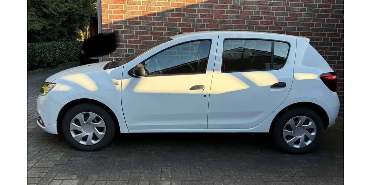 Dacia Sandero 30.200 km 7.999 &euro; Oldenburg 26135