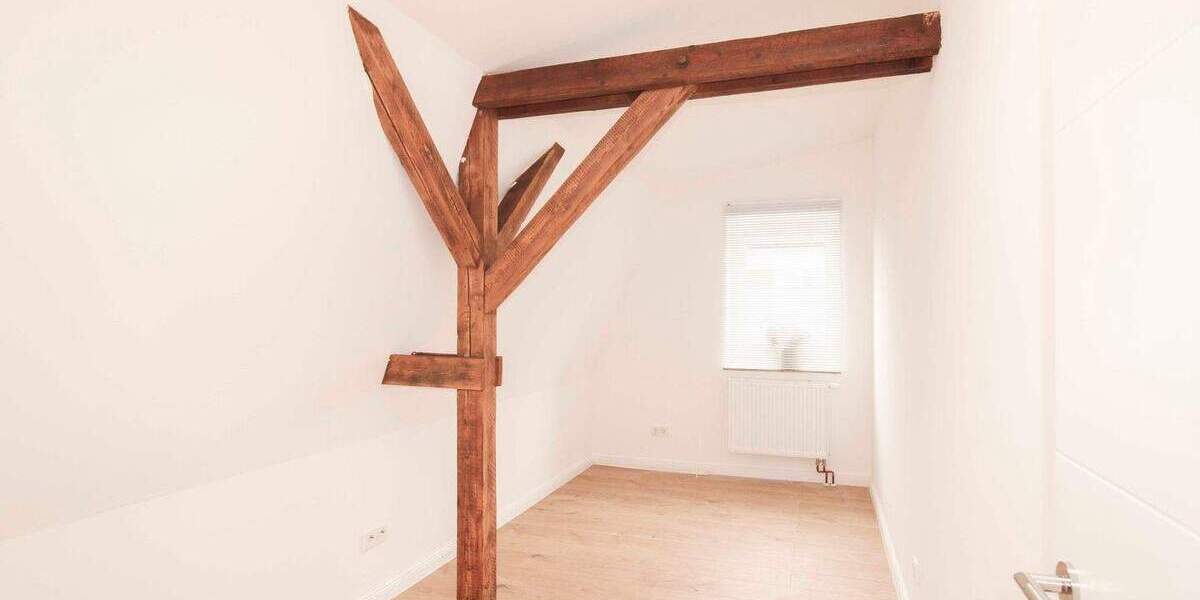 Sanierte Maisonette Wohnung in Fußgängerzone verschieden Nutzbar (z. B. auch als Büro oder Praxis) 4 zimmer