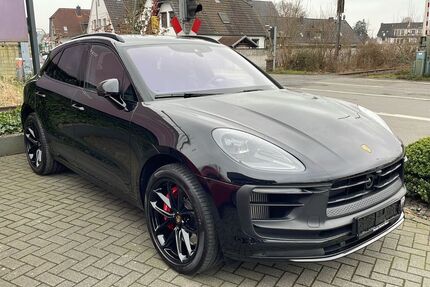 Porsche Macan 31.500 km 86.911 € Oldenburg 26131