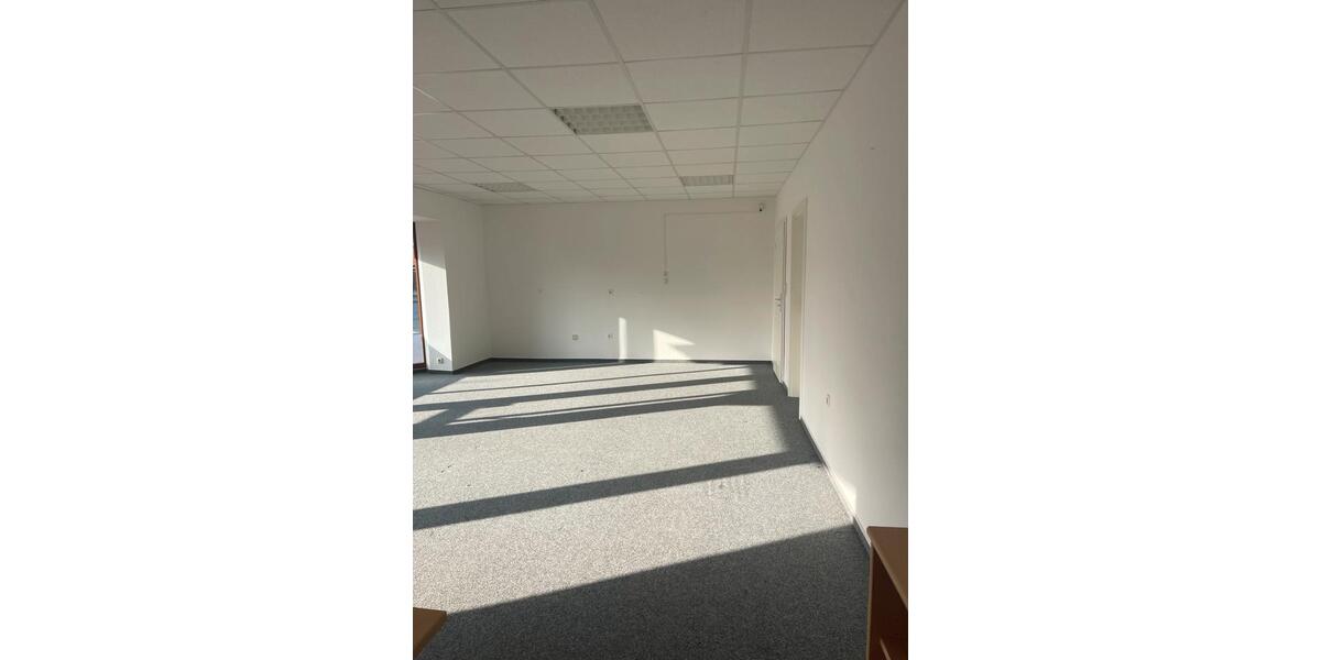 Gewerbeobjekt Apen - 650&euro; | Angebot:25514570