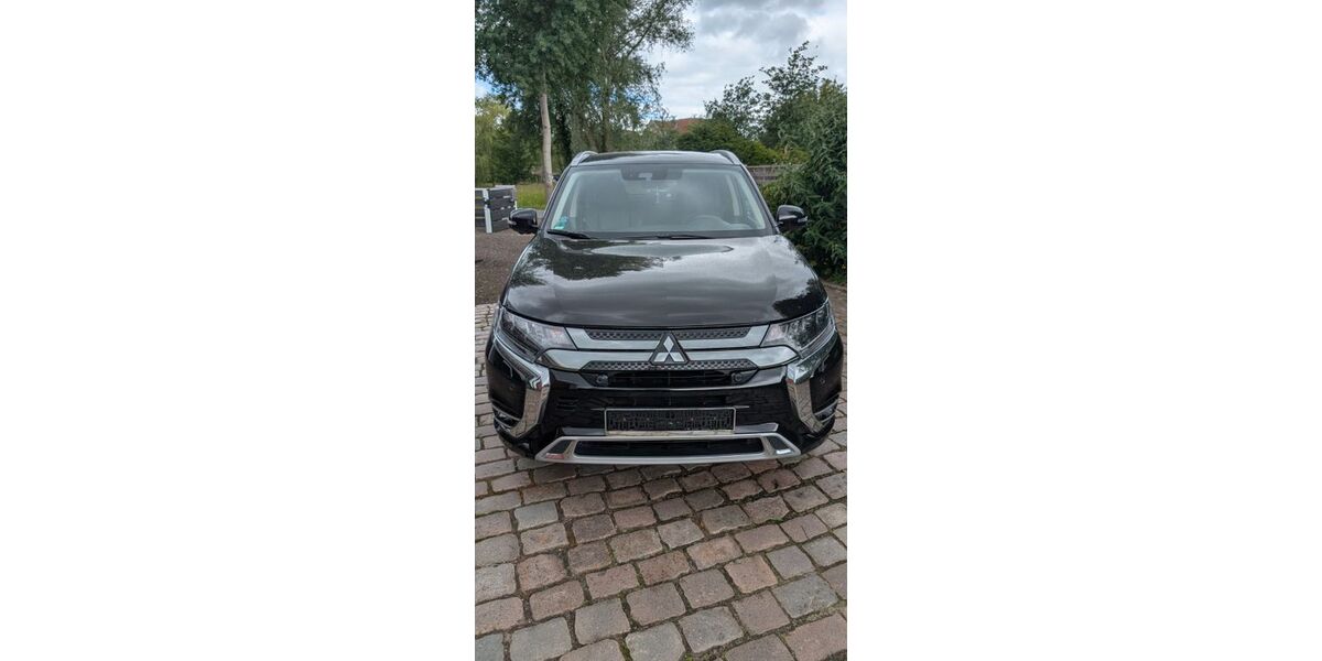 Mitsubishi Outlander 83.223 km 18.500 &euro; Oldenburg 26129