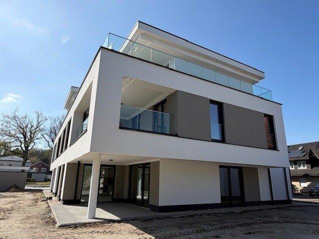 Erdgeschoßwohnung Bad Zwischenahn - 3 Zimmer, 92 m&sup2;, 1.330&euro; | Angebot:26330517