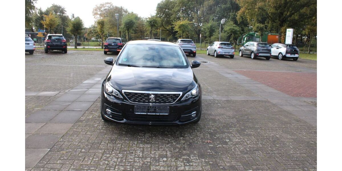 Peugeot 308 119.000 km 8.500 &euro; Wiefelstede 26215