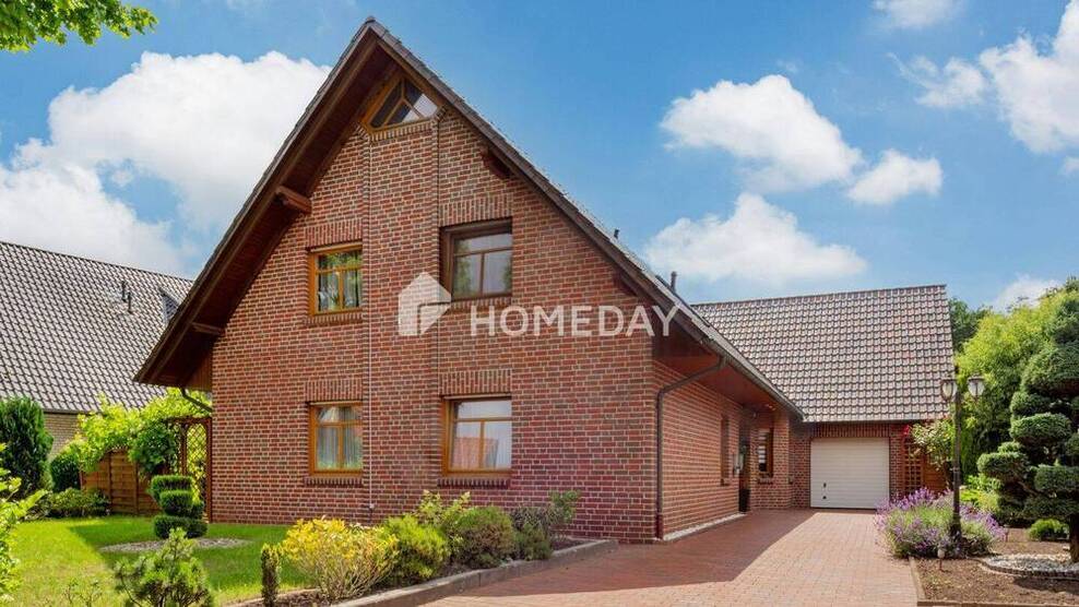 Wohnen im Grünen mit Wintergartencharme - Einfamilienhaus auf Erbbaugrundstück wartet auf Sie