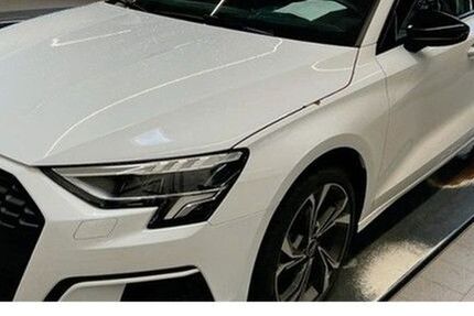 Audi A3 32.842 km 27.479 &euro; Oldenburg 26135