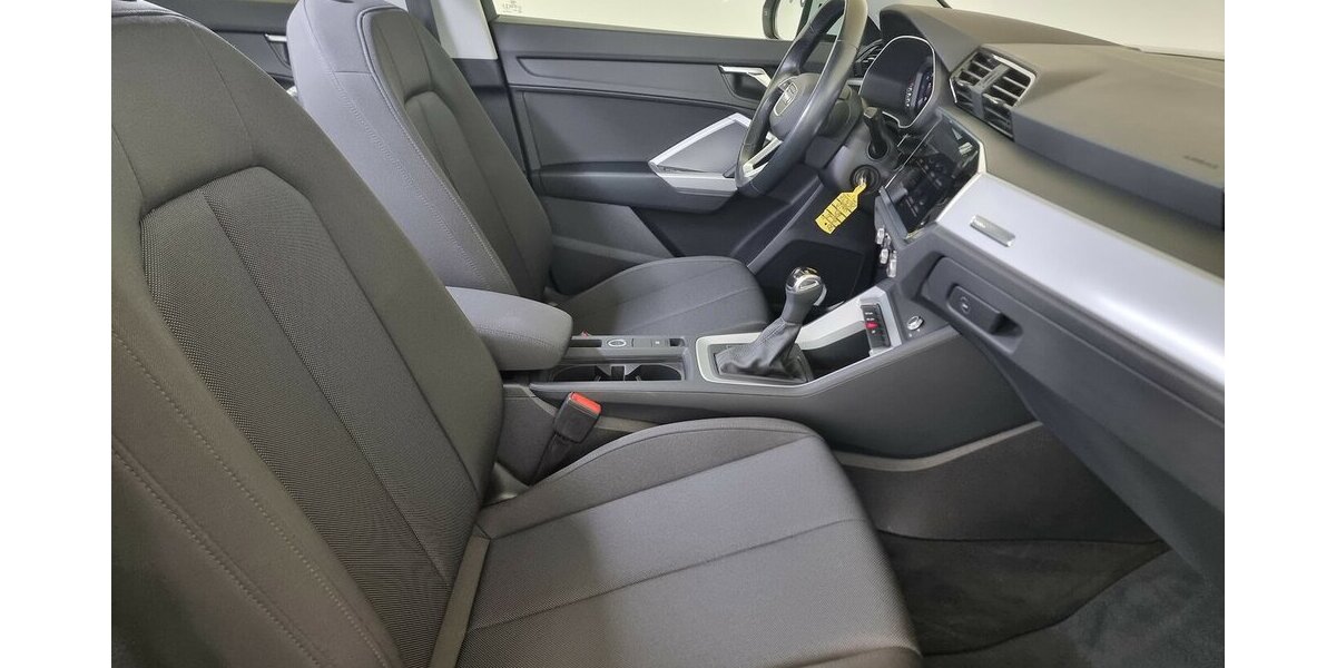 Audi Q3 35 TDI Advanced Prestige LED ACC APP schw.AHK 79.950 km 27.750 € Garrel 49681