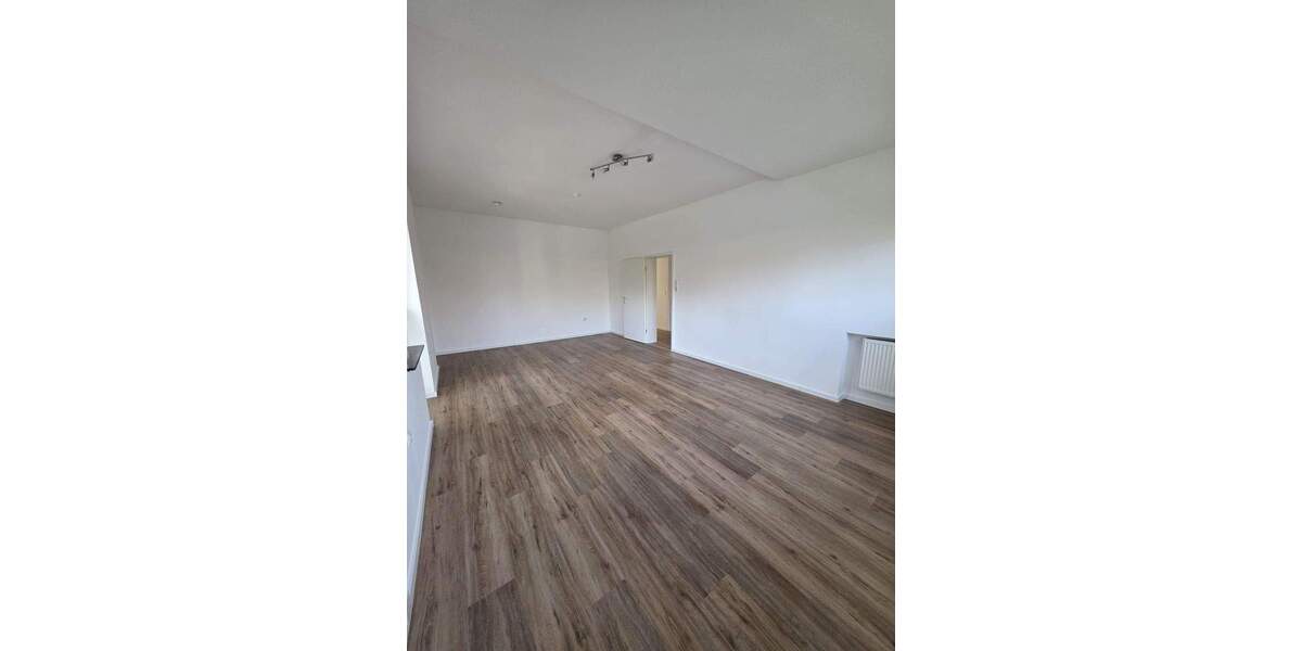 Etagenwohnung Ganderkesee - 3 Zimmer, 100 m&sup2;, 780&euro; | Angebot:25815240