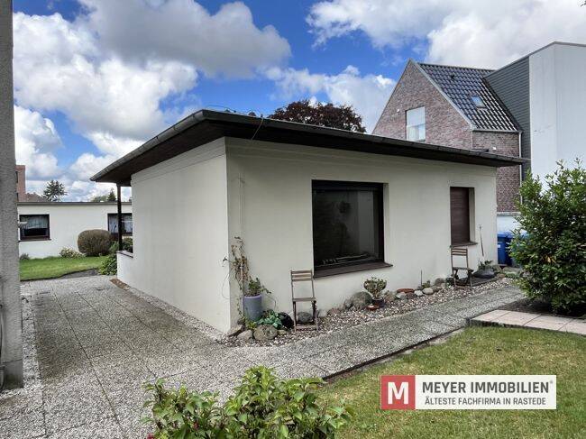 Mehrfamilienhaus, Wohnhaus Oldenburg Donnerschwee - 7 Zimmer, 140 m&sup2;, 220.000&euro; | Angebot:26909452