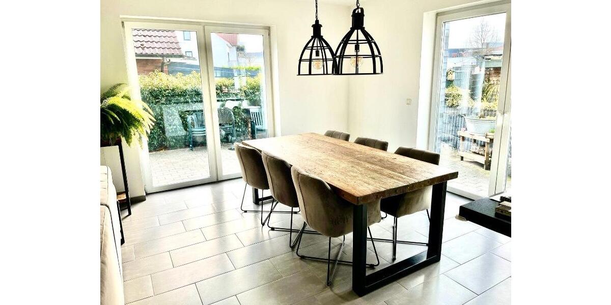 Erdgeschoßwohnung Delmenhorst Bungerhof - 4 Zimmer, 132 m&sup2;, 1.300&euro; | Angebot:25259276