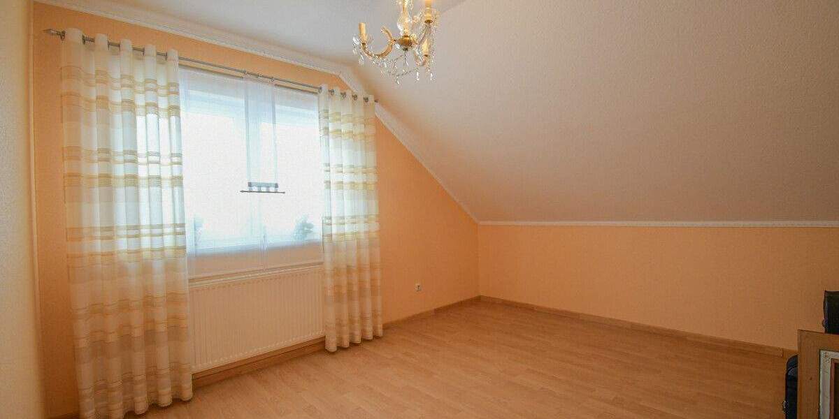 Doppelhaushälfte Friesoythe / Edewechterdamm Edewechterdamm - 6 Zimmer, 145 m&sup2;, 259.000&euro; | Angebot:25776576