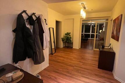 Haus Oldenburg Dobbenviertel - 14 Zimmer, 100 m&sup2;, 375&euro; | Angebot:24526414