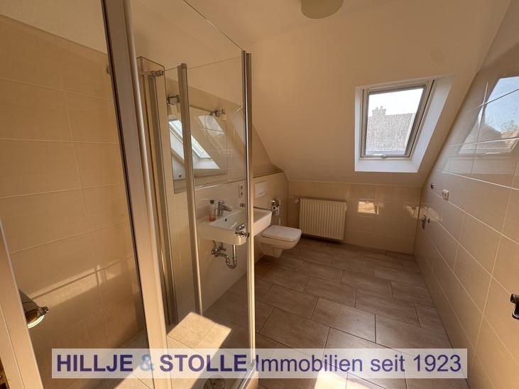Einfamilienhaus Rastede - 6 Zimmer, 157 m&sup2;, 1.500&euro; | Angebot:25918933