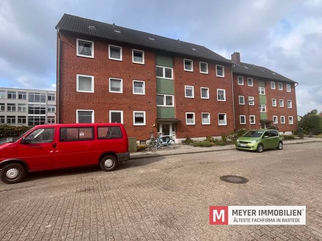 Bezugsfreie 3 ZKBB OG-Wohnung mit Kellerraum in Varel (Objekt-Nr.: 6430)