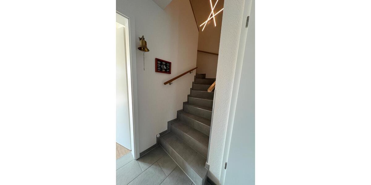 Doppelhaushälfte Rastede - 5 Zimmer, 120 m&sup2;, 1.700&euro; | Angebot:26065580