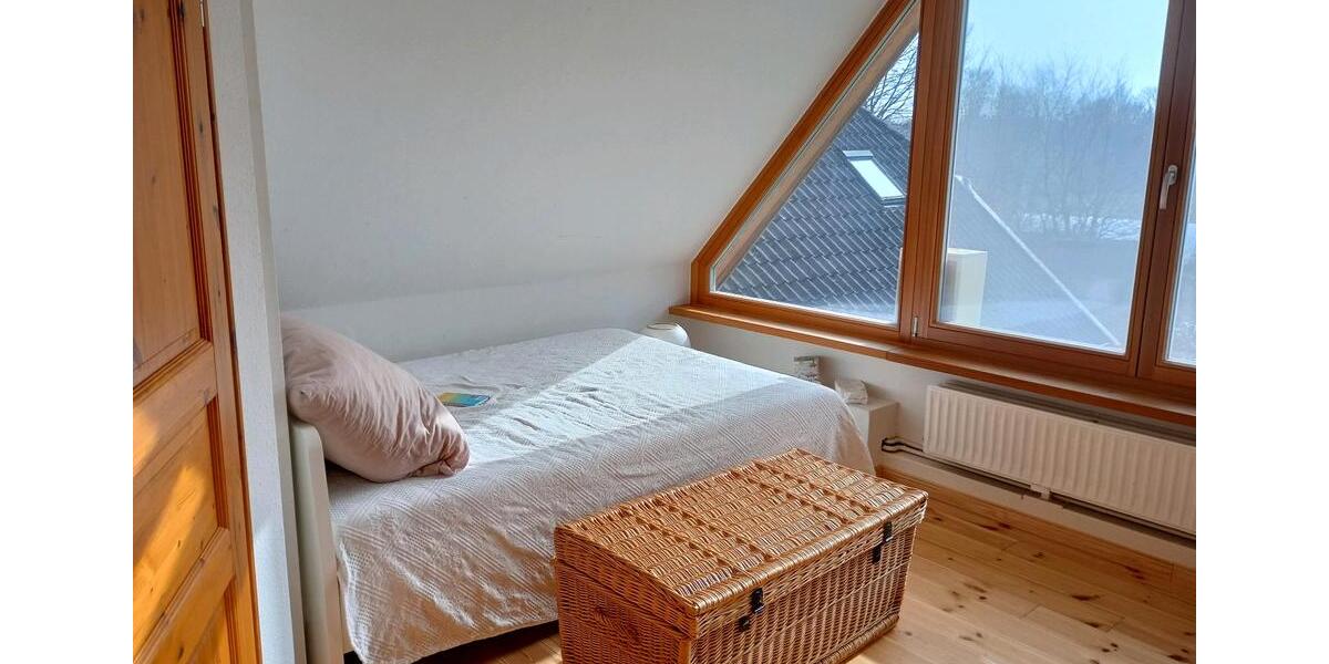 Dachgeschoßwohnung Rastede - 2 Zimmer, 65 m&sup2;, 786&euro; | Angebot:25645499