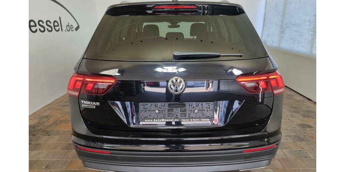 VW Tiguan Allspace LED AHK VIC 7-Sitze Memory Leder 117.700 km 27.850 &euro; Garrel 49681