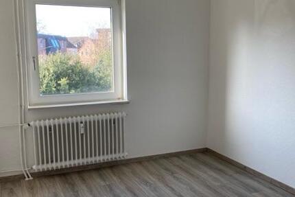 Wohnung Brake (Unterweser) - 4 Zimmer, 65 m&sup2;, 530&euro; | Angebot:25266655