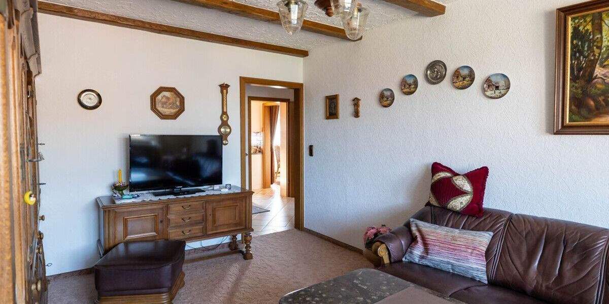 Etagenwohnung Delmenhorst Hasport/Annenheide - 4 Zimmer, 178 m&sup2;, 163.000&euro; | Angebot:25700036