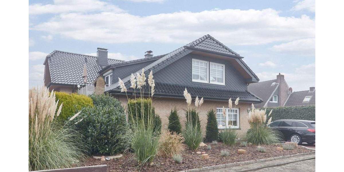 Kaufen, Einziehen, Wohlfühlen: Modernes Architektenhaus mit tollen Details und viel Platz zum Leben 5 zimmer