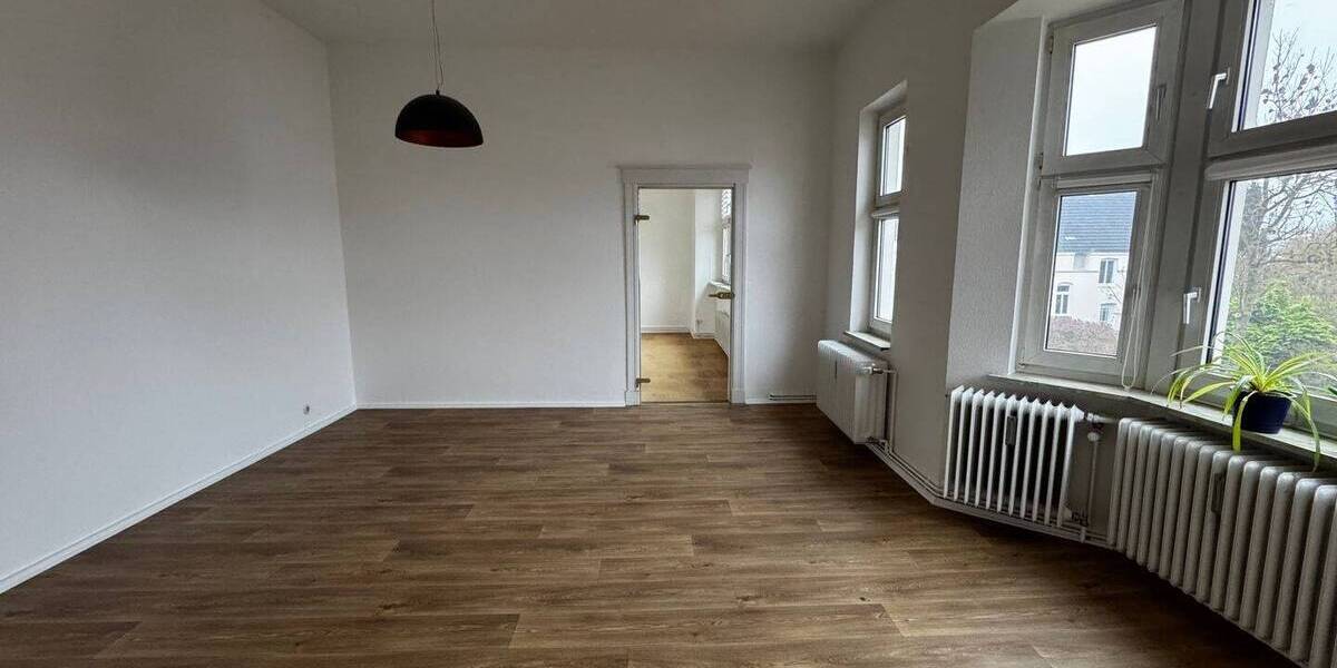 Etagenwohnung Ovelgönne - 4 Zimmer, 120 m&sup2;, 650&euro; | Angebot:25696273