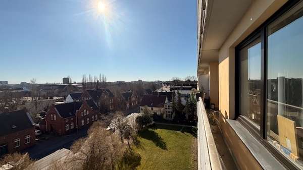 Wohnung zum Kaufen in Oldenburg 209.000 € 71.46 m²