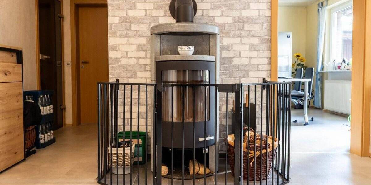 *** ZWEIFAMILIENHAUS in TOP LAGE mit TOP ZUSTAND und MODERNISIERTEM DACH *** 5 zimmer